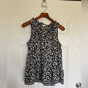2 for $15 sale Max Studio black white floral print relaxed fit sleeveless blouse